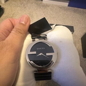 Gucci Women Stainless Steel Black Dial Bracelet Watch